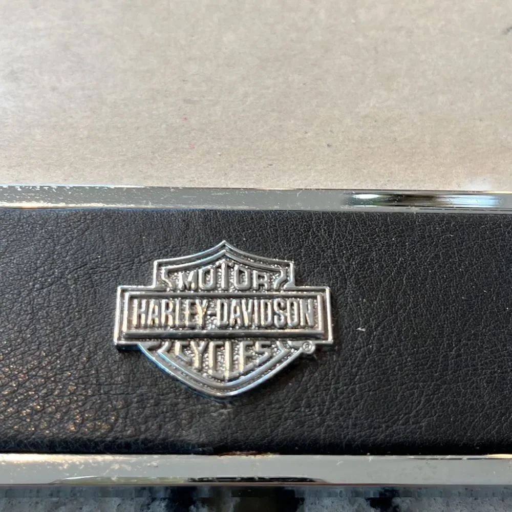 Harley Davidson picture frame with metal logo